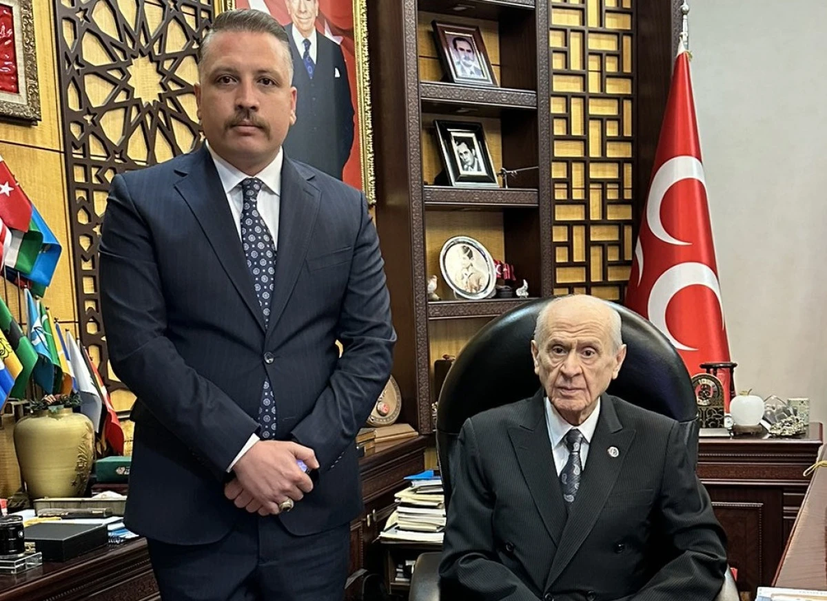 Adana Ülkü Ocakları Başkanı CEM TUTSOY Liderinin huzurunda... 