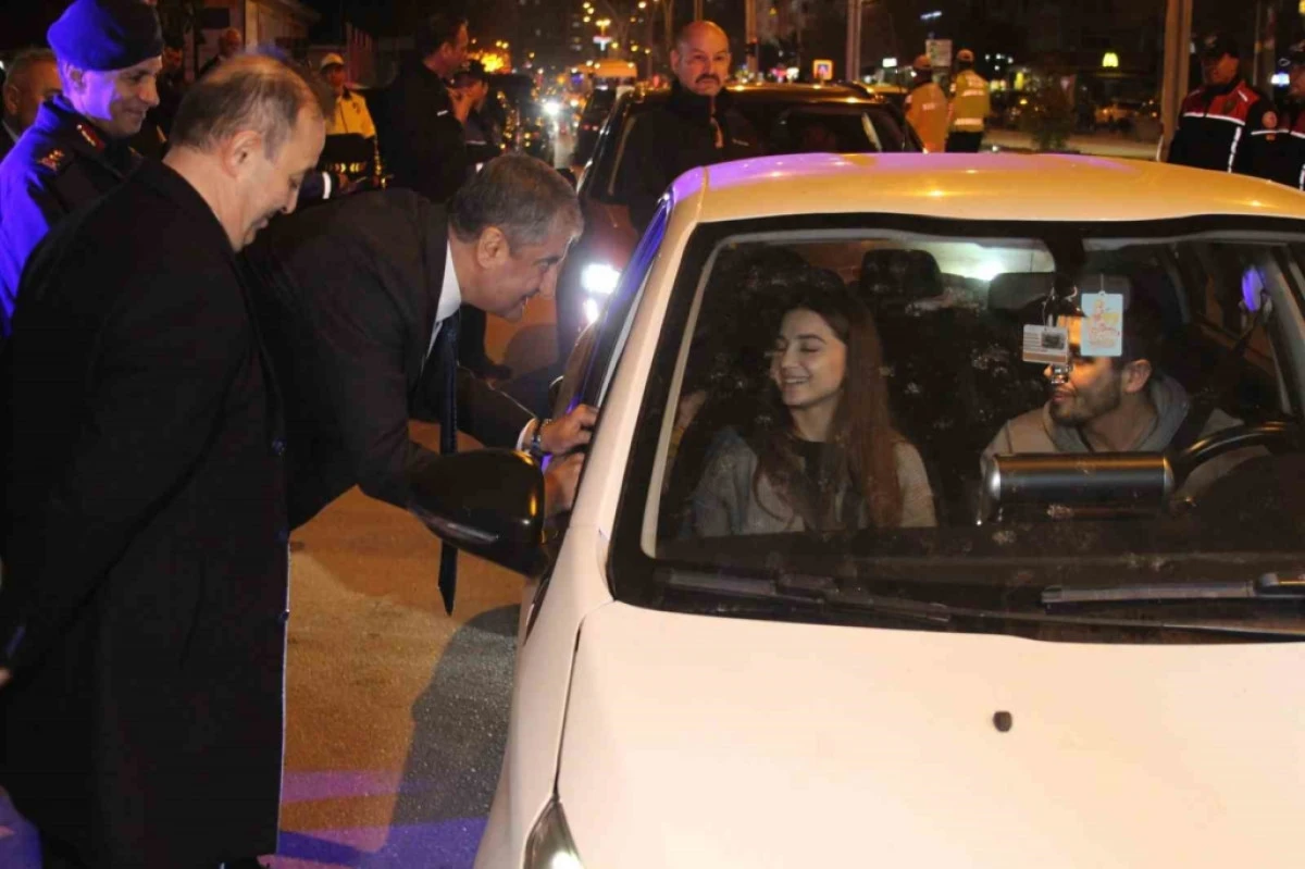 Adana'da kent genelinde Asayiş uygulaması... Vali Mustafa Yavuz bizzat katıldı... 