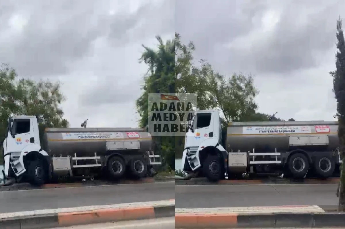Burası Adana / Çukurova / Dilberler Sekisi... Büyükşehir İtfaiyesine ait su tankeri yan yattı... 