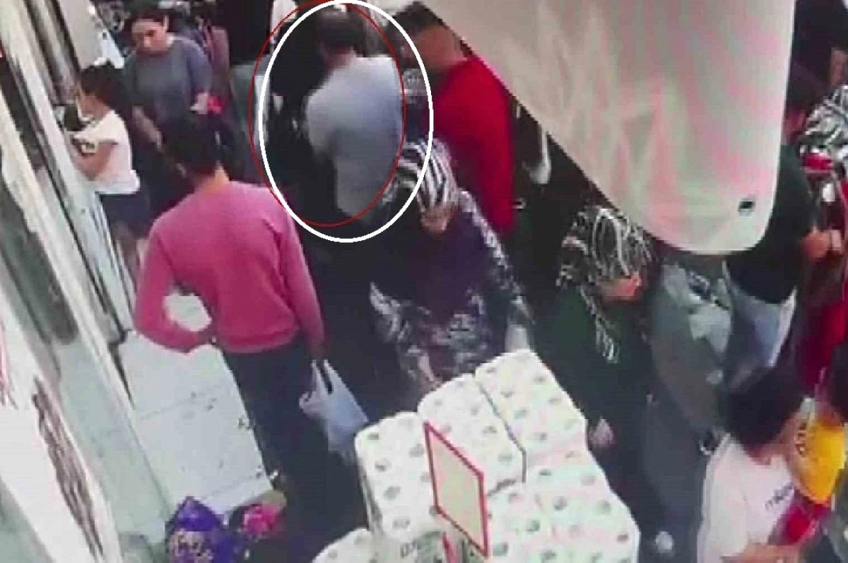 Burası Adana / Seyhan... Yankesici ayaküstü kadının parasını çaldı! 