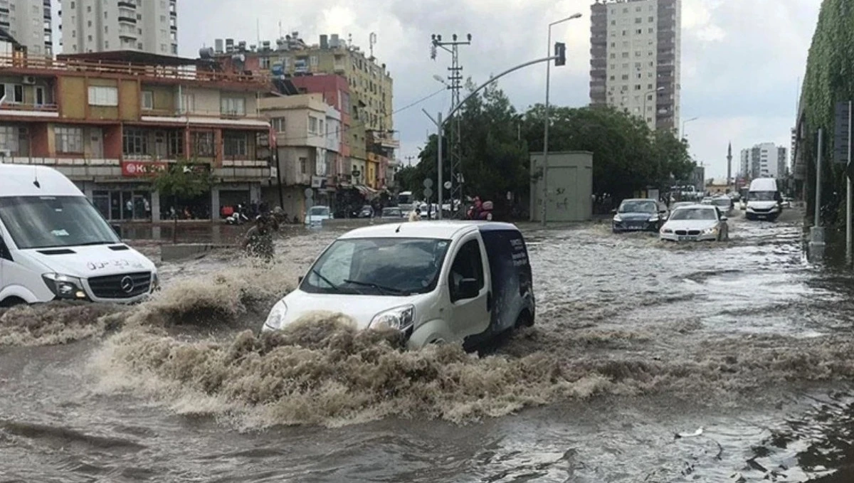 Dikkat!... Adana 5 g&uuml;n boyunca yağmura teslim olacak...! 
