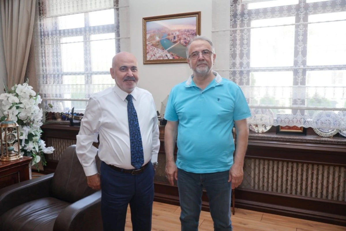 İç İşleri Bakan Yardımcısı Av. Mehmet Sağlam'a... Adana'dan önemli bir ziyaret... 