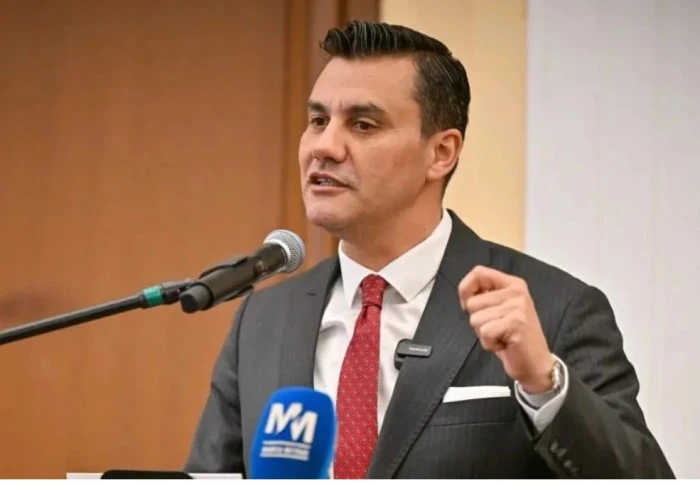 Manisa Büyükşehir Belediye Başkanı Ferdi Zeyrek hayatını kaybetti... 