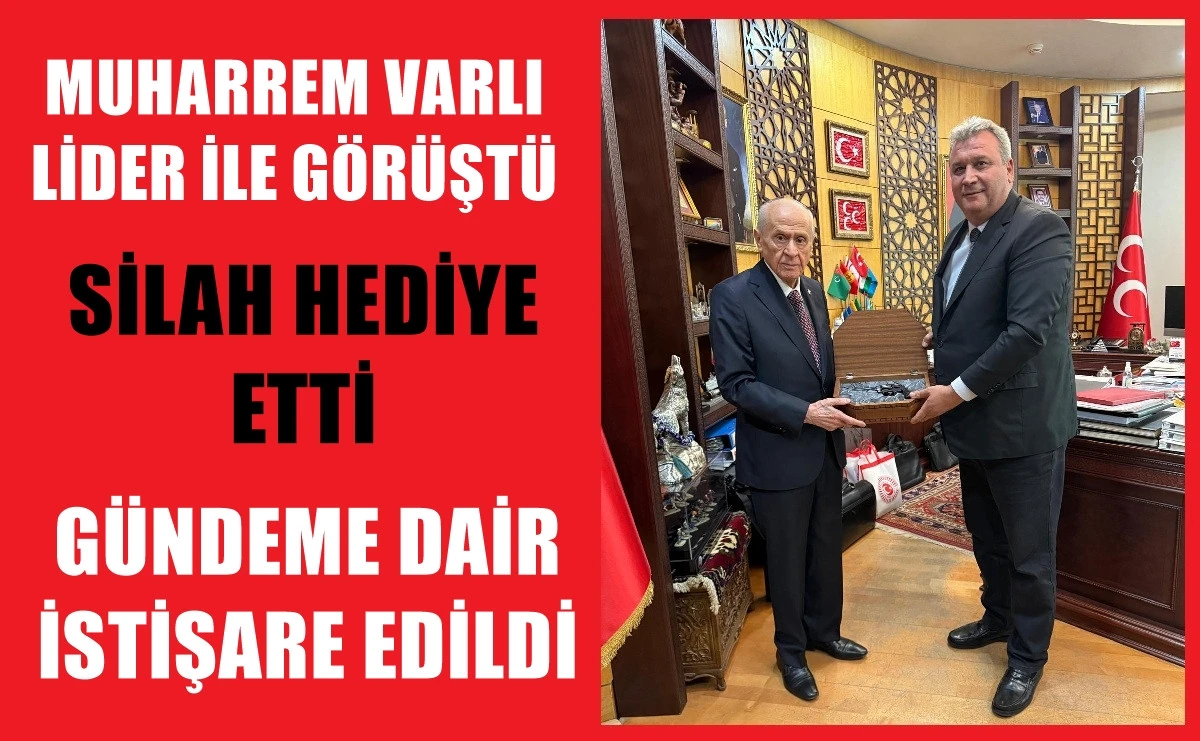 Muharrem Varlı Liderinin huzurunda...
