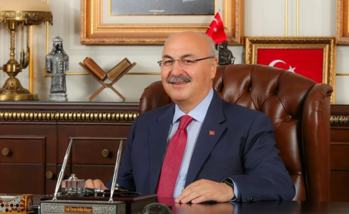 Vali Yavuz Selim Köşger'den 