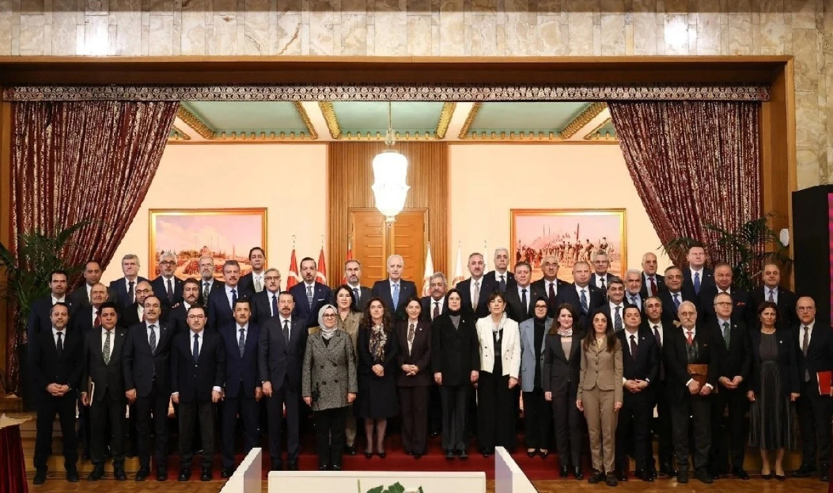 Ve nihayet... TER&Ouml;RS&Uuml;Z T&Uuml;RKİYE KOMİSYON raporu oy birliği ile kabul edildi! 