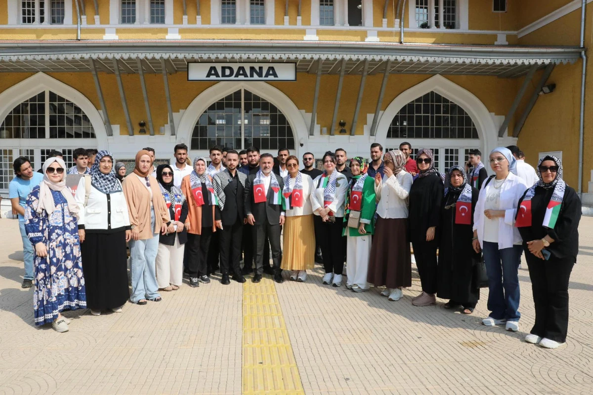 Yer : Adana / İstasyon Meydanı... AK Parti Gençlik Kollarından FİLİSTİN AÇIKLAMASI.... 