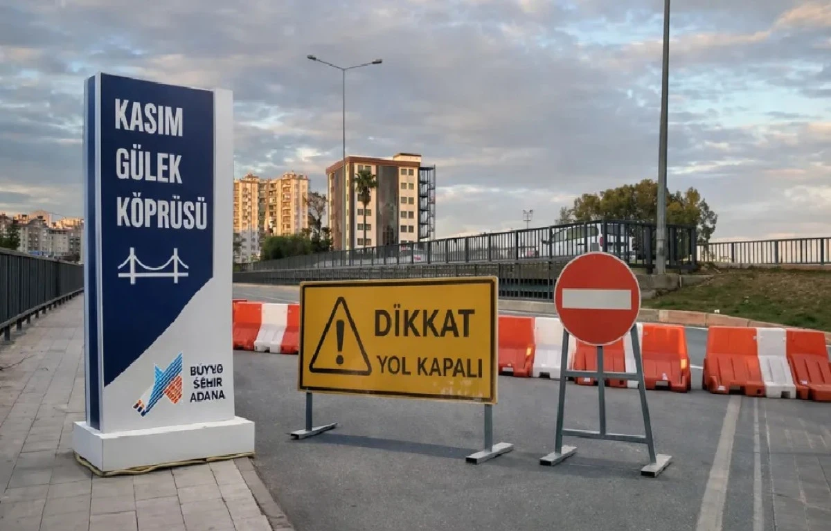 Yer : Adana / Seyhan... Tarihi Kasım G&uuml;lek k&ouml;pr&uuml;s&uuml; yıkılıyor! 