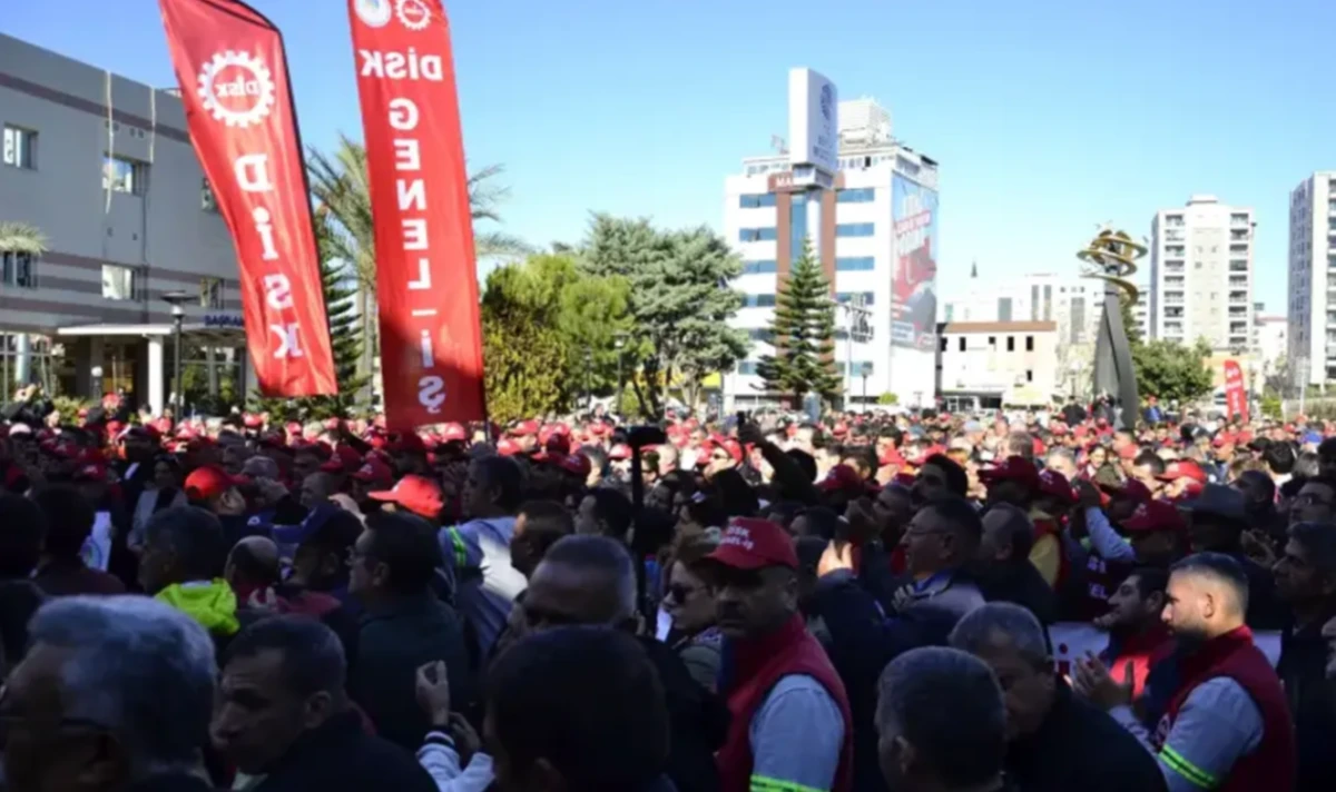 Yer : Seyhan ve &Ccedil;ukurova Belediyeleri... Sendika ve y&ouml;netim anlaşamadı! Kriz b&uuml;y&uuml;k! 